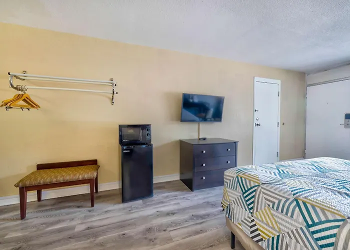 6 Effingham, Il 4* Effingham